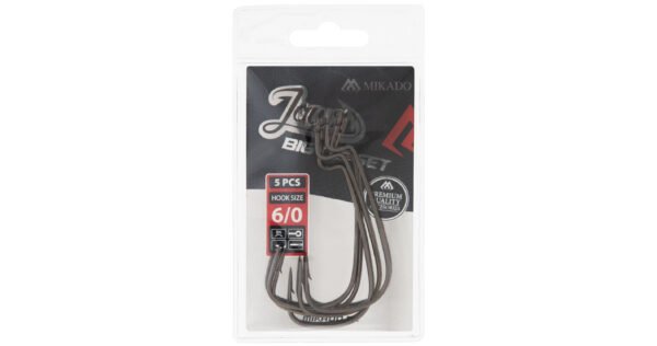 The Mikado Jaws Big Offset Hooks stand out as the largest and strongest hooks in the JAWS series.