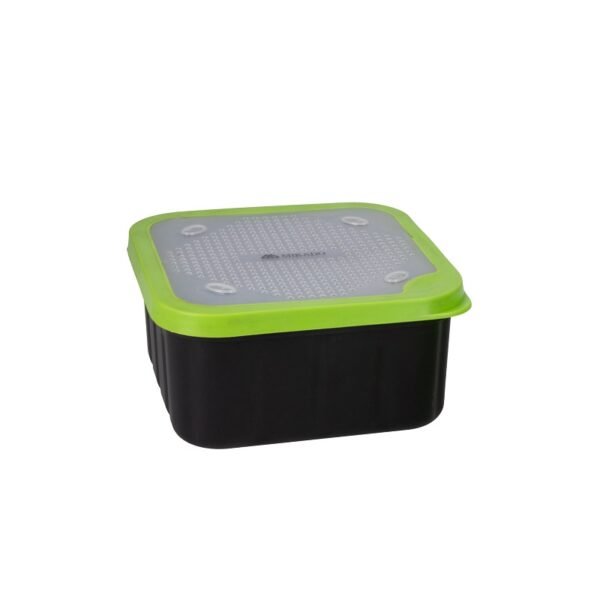 The Mikado Pellet Box with Strainer - designed for versatile bait preparation and storage. Its closed design, complete with a built-in strainer, ensures pellets soak evenly, enhancing their effectiveness.